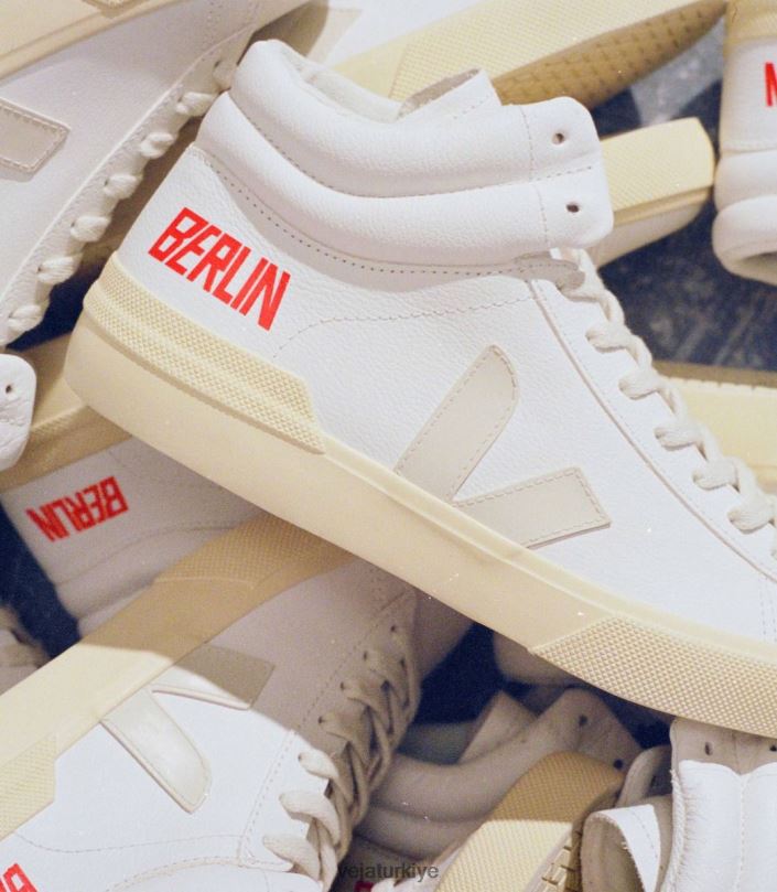 minotaur berlin beyaz pierre D0XDT78Veja X